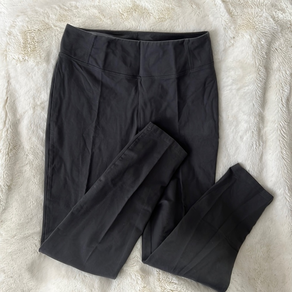 Women’s casual/dress pants